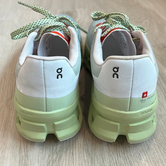 ON RUNNING CLOUDMONSTER WOMEN SZ 8 RUNNING SHOES  GLACIER MEADOW - Picture 3 of 5